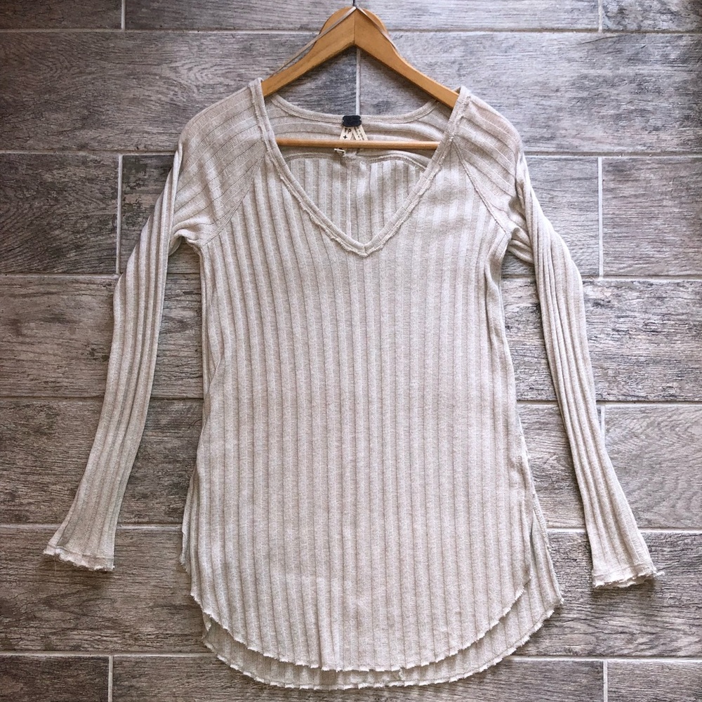 WE THE FREE RIBBED HENLEY SIZE XS